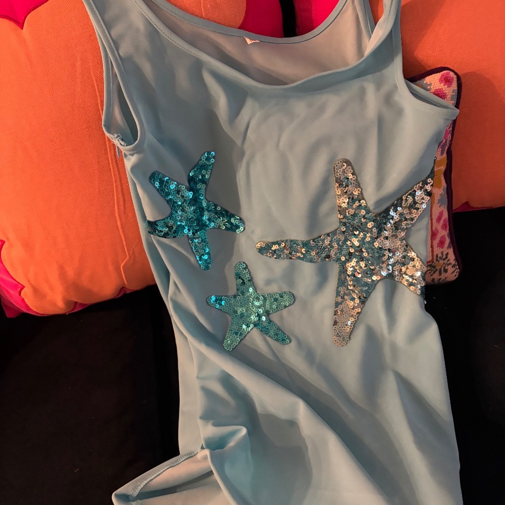 Pretty dress!